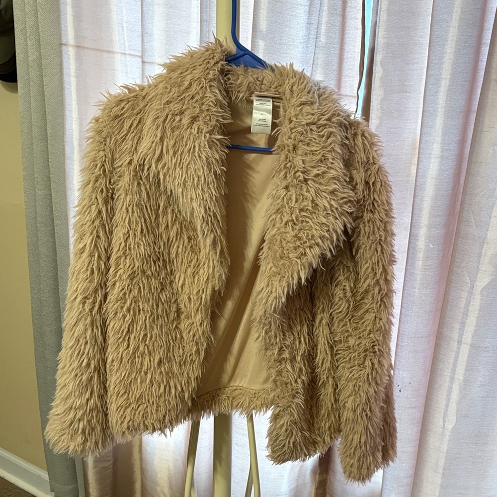 Little Lass Cozy Faux Fur Jacket in Cream
